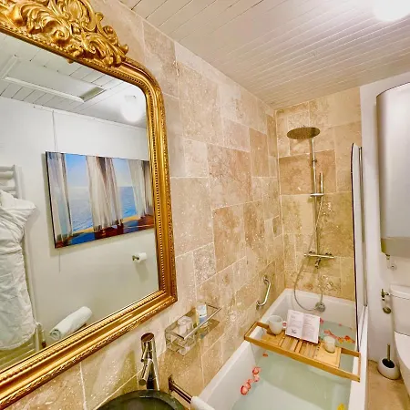 Moncoeur, Maison Et Jardin A 700 M Des Hospices De