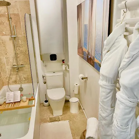 Moncoeur, Maison Et Jardin A 700 M Des Hospices De Бон