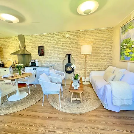 Moncoeur, Maison Et Jardin à 700 M Des Hospices De *