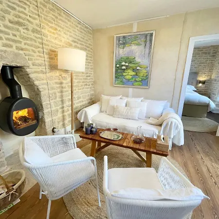 Moncoeur, Maison Et Jardin A 700 M Des Hospices De * Бон