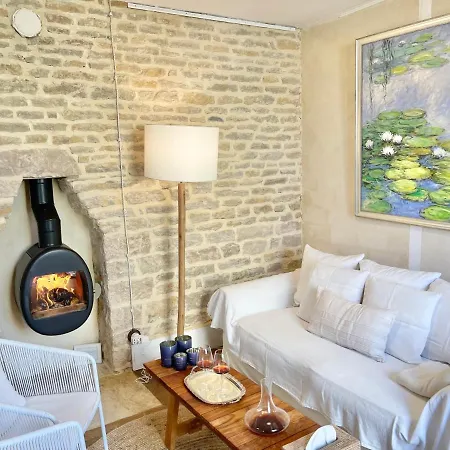 Moncoeur, Maison Et Jardin A 700 M Des Hospices De * Бон