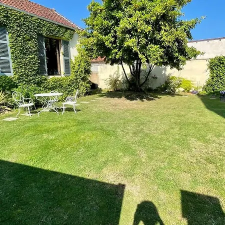 Moncoeur, Maison Et Jardin à 700 M Des Hospices De Casa de Férias *