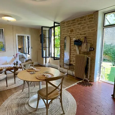 Moncoeur, Maison Et Jardin A 700 M Des Hospices De Будинок відпочинку Бон