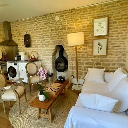 Casa de Férias Moncoeur, Maison Et Jardin à 700 M Des Hospices De