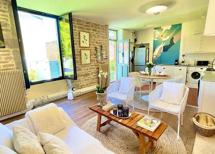 Moncoeur, Maison Et Jardin A 700 M Des Hospices De بيت للعطل