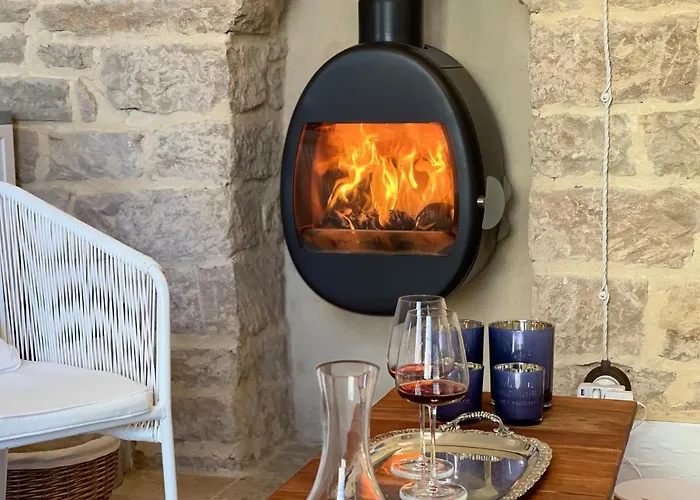 Будинок відпочинку Moncoeur, Maison Et Jardin A 700 M Des Hospices De