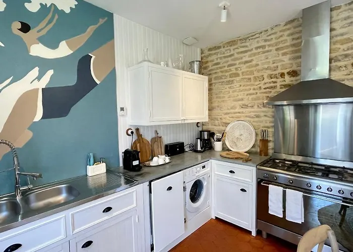 Moncoeur, Maison Et Jardin A 700 M Des Hospices De Бон