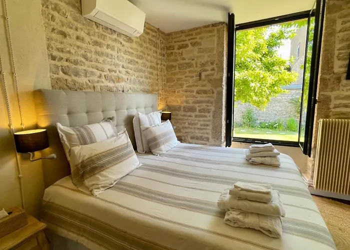 Moncoeur, Maison Et Jardin A 700 M Des Hospices De